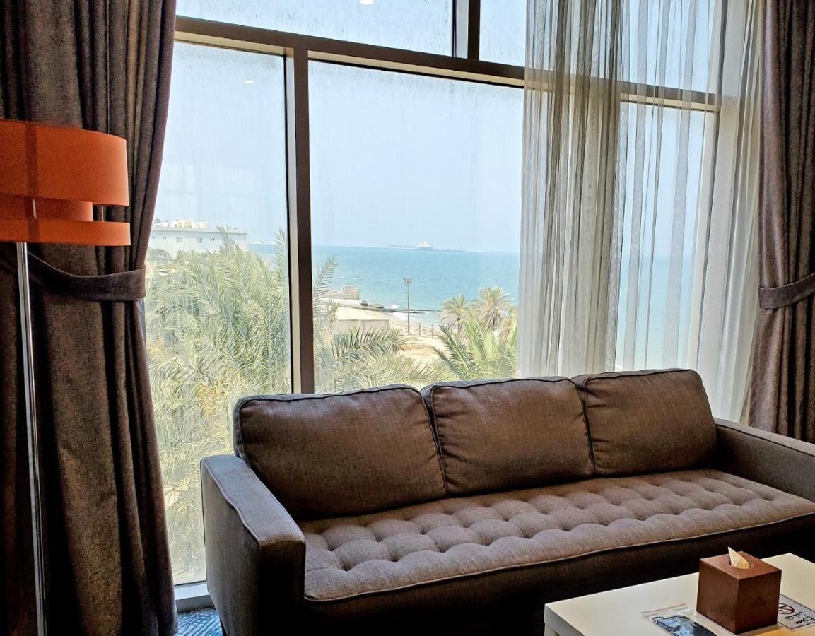 Al Kout Beach Hotel Kuwait City Exterior photo